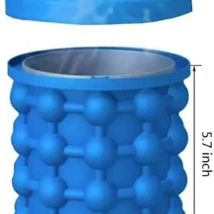 Alternative view of Silicone cup for ice cubes